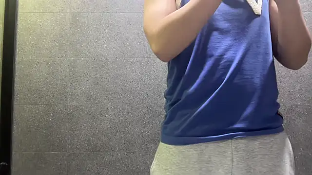 Snapshot of taka32204 chatting on December 14, 2025, 2:22 pm taka32204 online show from December 14, 2025, 2:22 pm