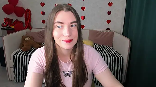 pussyhome2407 online show from March 5, 2025, 6:01 pm