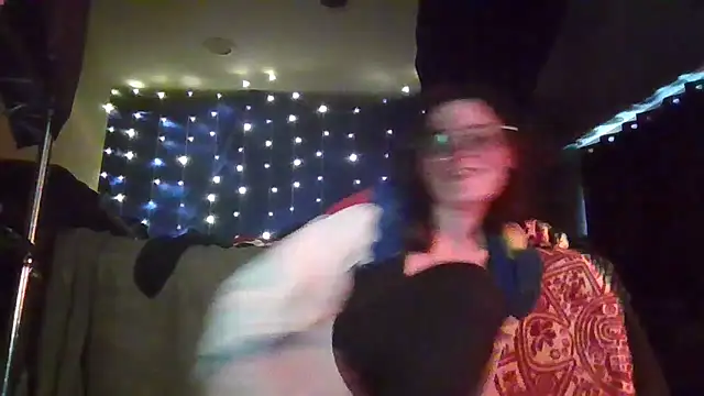 Snapshot of EyaDivine1 chatting on March 15, 2026, 7:43 pm EyaDivine1 online show from March 15, 2026, 7:43 pm