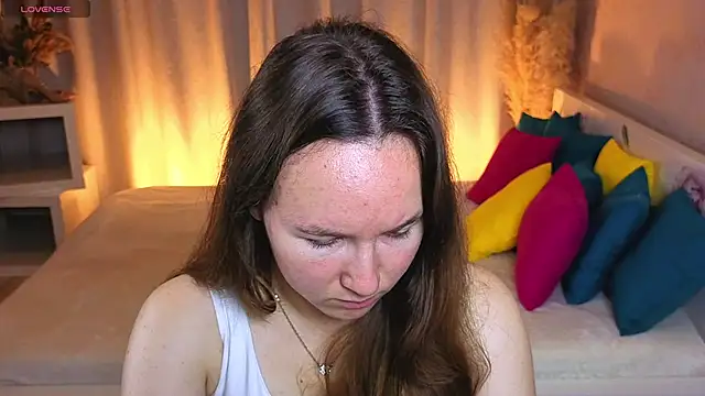 Little doll meow online show from September 9, 2025, 3:05 am