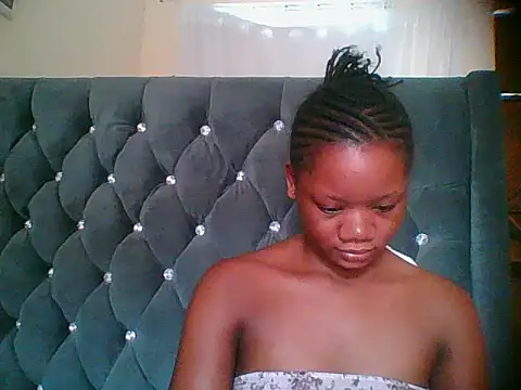 HotJeylee online show from March 20, 2026, 6:36 am