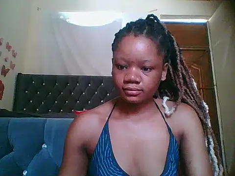 HotJeylee online show from November 11, 2025, 8:09 am