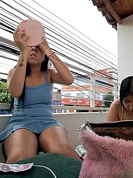 royalgirls x online show from March 25, 2026, 9:14 pm