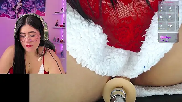 Snapshot of DanielaHang chatting on November 18, 2025, 2:09 pm DanielaHang online show from November 18, 2025, 2:09 pm