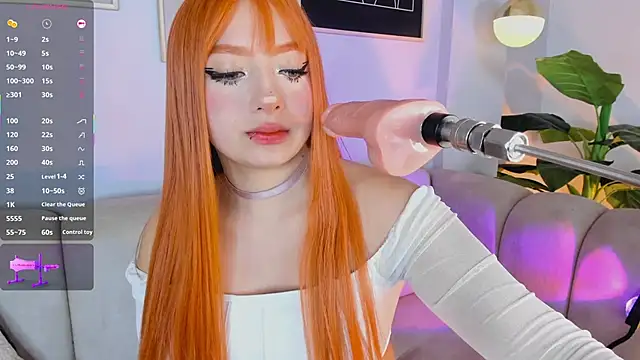 Kloe Raize online show from December 4, 2025, 4:44 am