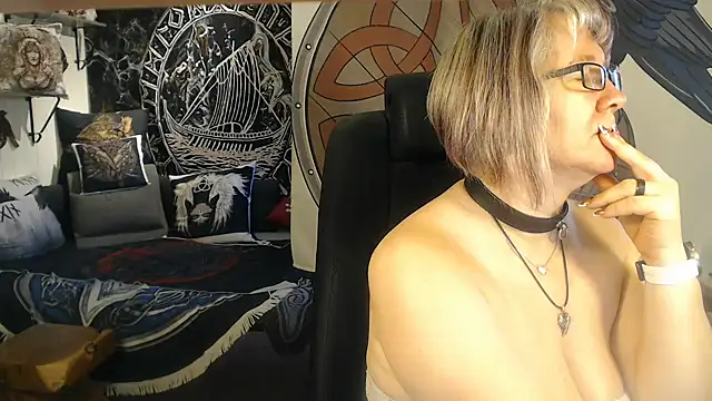 TittenMichelle online show from October 9, 2025, 6:36 am