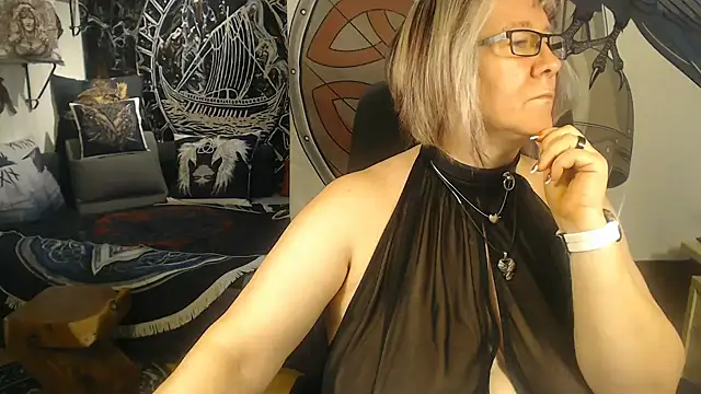 TittenMichelle online show from October 4, 2025, 8:38 am