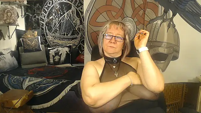 TittenMichelle online show from October 7, 2025, 7:04 pm