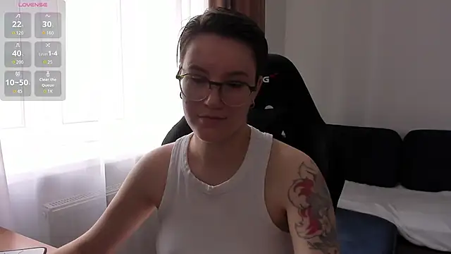 JessieFlower online show from July 18, 2026, 8:12 am