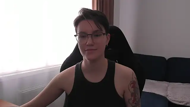 JessieFlower online show from March 28, 2026, 8:26 am