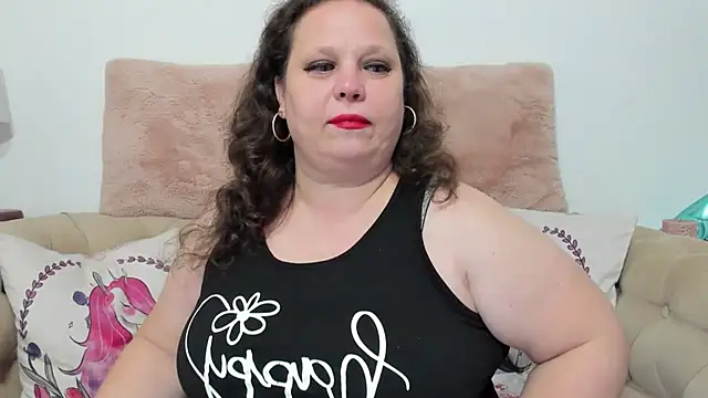 KarolineJoyy online show from October 17, 2025, 6:53 pm