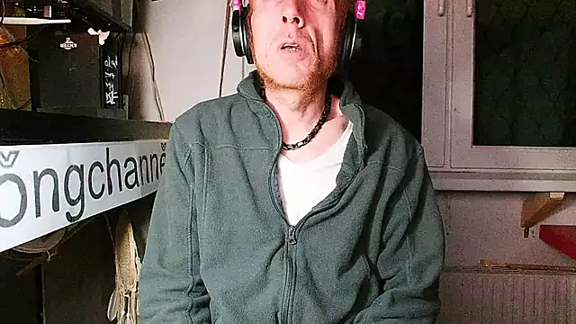 BongChannel online show from January 24, 2025, 4:27 am