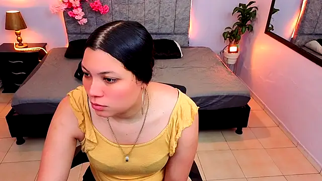 Lana stone  online show from October 4, 2025, 3:30 am