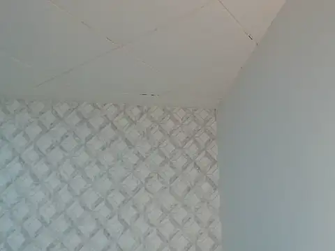 Emma-Wilson online show from April 15, 2026, 7:58 pm