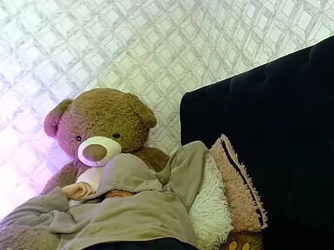 Emma-Wilson online show from March 19, 2026, 5:02 pm