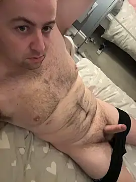 Snapshot of IrishManc chatting on October 29, 2025, 8:46 am IrishManc online show from October 29, 2025, 8:46 am