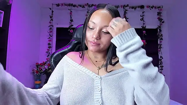 sweelanna   online show from November 22, 2025, 1:59 am