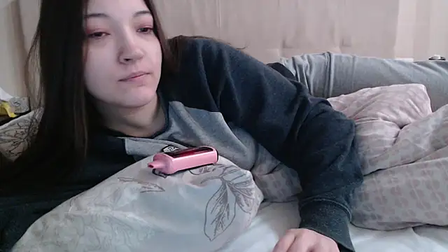 Snapshot of AlisaDevis chatting on February 22, 2026, 7:22 am AlisaDevis online show from February 22, 2026, 7:22 am