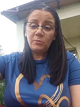 Snapshot of KristenVega chatting on September 10, 2025, 4:17 pm KristenVega online show from September 10, 2025, 4:17 pm