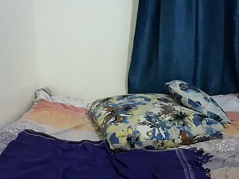Snapshot of Kariselle- chatting on March 19, 2025, 10:53 pm Kariselle- online show from March 19, 2025, 10:53 pm