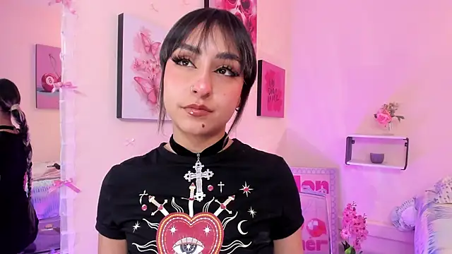 MaveParks  online show from December 4, 2025, 12:04 pm