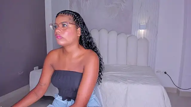 Snapshot of NastassjaCandy chatting on November 4, 2025, 6:11 pm NastassjaCandy online show from November 4, 2025, 6:11 pm