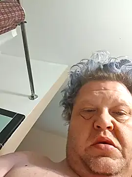 Snapshot of jrsexy83 chatting on November 7, 2025, 4:33 pm jrsexy83 online show from November 7, 2025, 4:33 pm