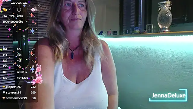Snapshot of JennaDeluxe chatting on July 2, 2026, 3:45 am JennaDeluxe online show from July 2, 2026, 3:45 am