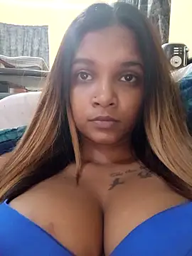 Indianqueen03 online show from November 14, 2025, 6:00 pm