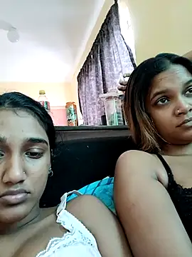 Indianqueen03 online show from October 28, 2025, 10:36 am