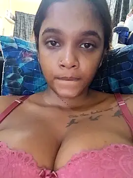 Indianqueen03 online show from November 16, 2025, 5:39 pm