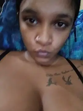 Indianqueen03 online show from May 27, 2026, 5:31 pm