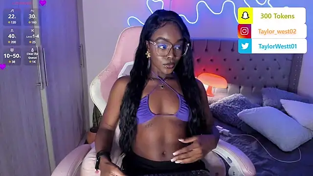 Miss westt  online show from January 25, 2025, 8:10 am