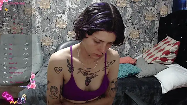 pretty cristal69 online show from May 12, 2026, 12:11 pm