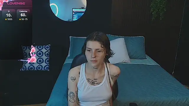 pretty cristal69 online show from December 20, 2025, 1:08 am