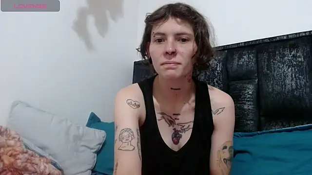 pretty cristal69 online show from September 27, 2025, 2:23 pm