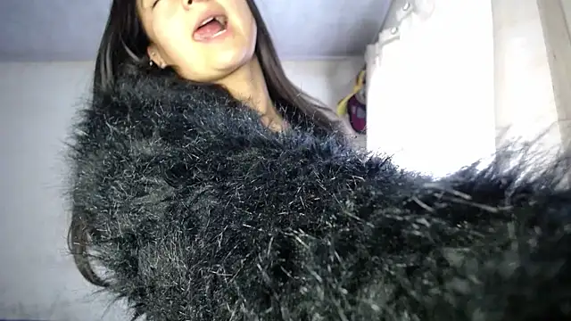 iris 798 online show from February 15, 2026, 8:08 pm