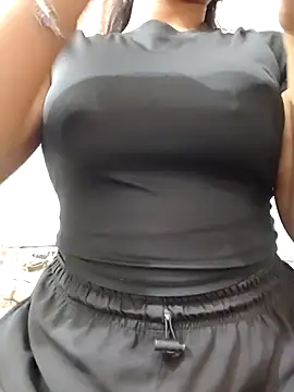 Snapshot of MohiniHott chatting on February 23, 2026, 8:48 am MohiniHott online show from February 23, 2026, 8:48 am