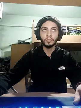 Snapshot of kleineid77 chatting on January 10, 2026, 4:57 pm kleineid77 online show from January 10, 2026, 4:57 pm