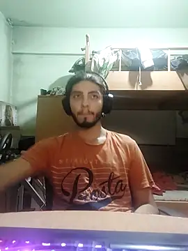 Snapshot of kleineid77 chatting on October 24, 2025, 5:01 pm kleineid77 online show from October 24, 2025, 5:01 pm