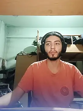 Snapshot of kleineid77 chatting on November 23, 2025, 4:39 pm kleineid77 online show from November 23, 2025, 4:39 pm