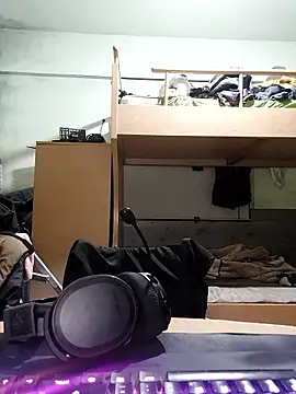 Snapshot of kleineid77 chatting on January 8, 2026, 6:58 pm kleineid77 online show from January 8, 2026, 6:58 pm