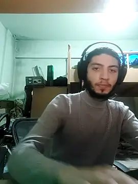 Snapshot of kleineid77 chatting on January 14, 2025, 3:57 pm kleineid77 online show from January 14, 2025, 3:57 pm