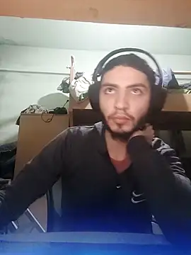 Snapshot of kleineid77 chatting on December 1, 2025, 8:32 pm kleineid77 online show from December 1, 2025, 8:32 pm