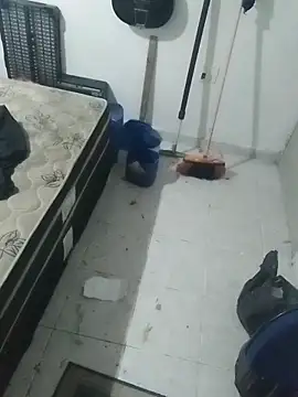 Snapshot of pikalindaxx chatting on February 20, 2026, 6:48 am pikalindaxx online show from February 20, 2026, 6:48 am