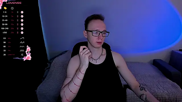 Snapshot of Alex_silents chatting on September 24, 2025, 1:06 pm Alex silents online show from September 24, 2025, 1:06 pm