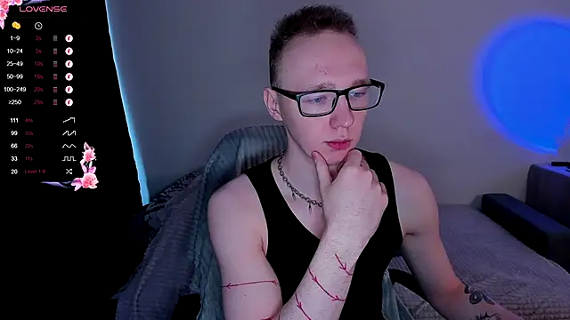 Snapshot of Alex_silents chatting on November 15, 2025, 9:13 am Alex silents online show from November 15, 2025, 9:13 am