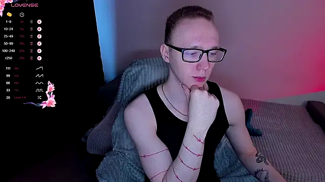 Snapshot of Alex_silents chatting on October 30, 2025, 10:24 am Alex silents online show from October 30, 2025, 10:24 am