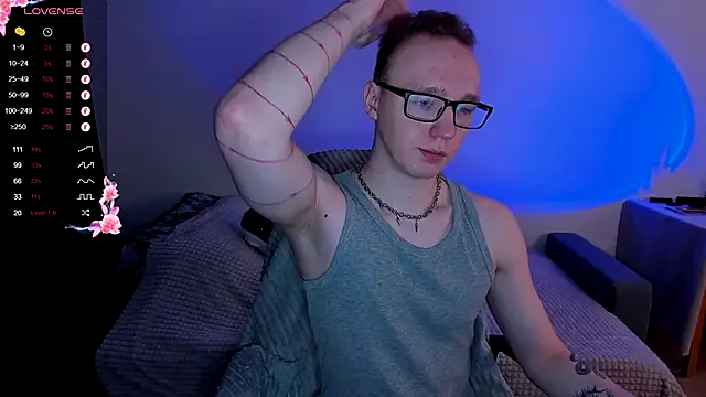 Snapshot of Alex_silents chatting on November 29, 2025, 12:49 pm Alex silents online show from November 29, 2025, 12:49 pm