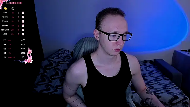 Snapshot of Alex_silents chatting on November 6, 2025, 11:14 am Alex silents online show from November 6, 2025, 11:14 am